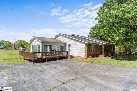 MLS: 1553935