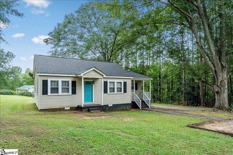 Photo of 115 Tillman Street Extension, Liberty, SC 29657 (MLS # 1571280)