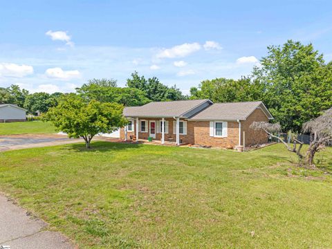 11 Crestview Court Piedmont SC 29673