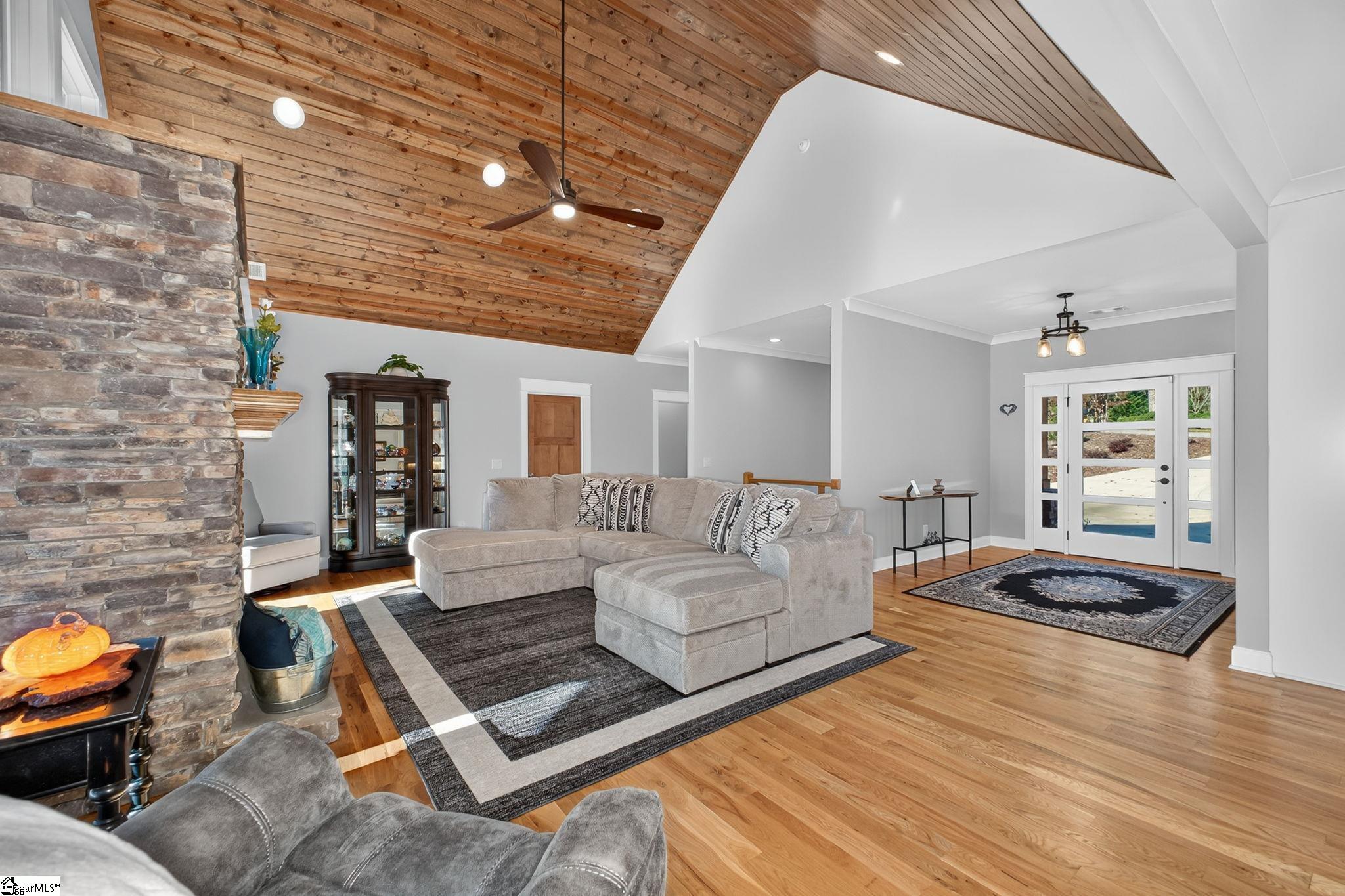 709 Keowee Bay Circle