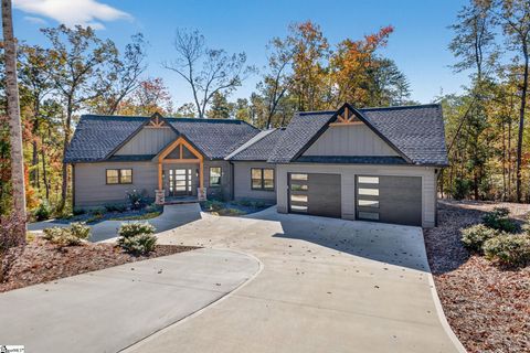 709 Keowee Bay Circle Salem SC 29676