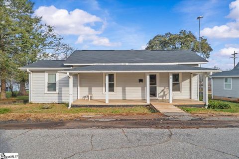 Photo of 4 Hunt Avenue, Liberty, SC 29657 (MLS # 1576477)