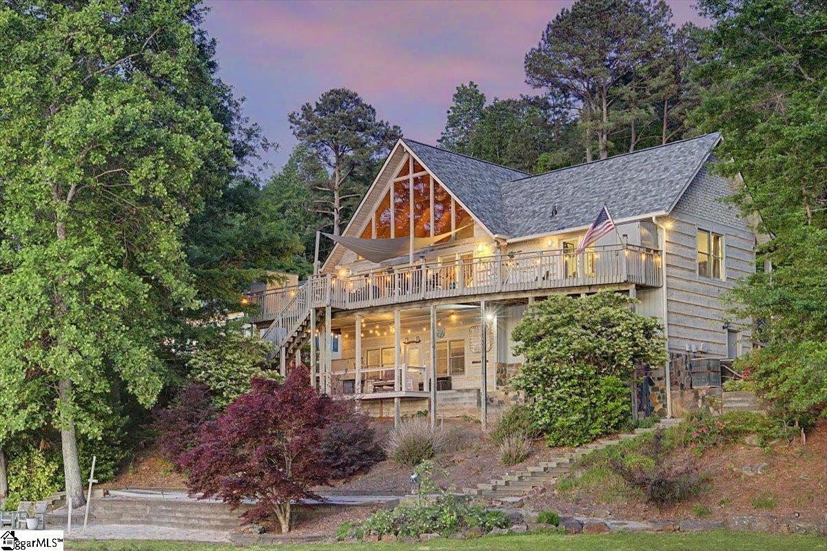 1113 Dickson Road
