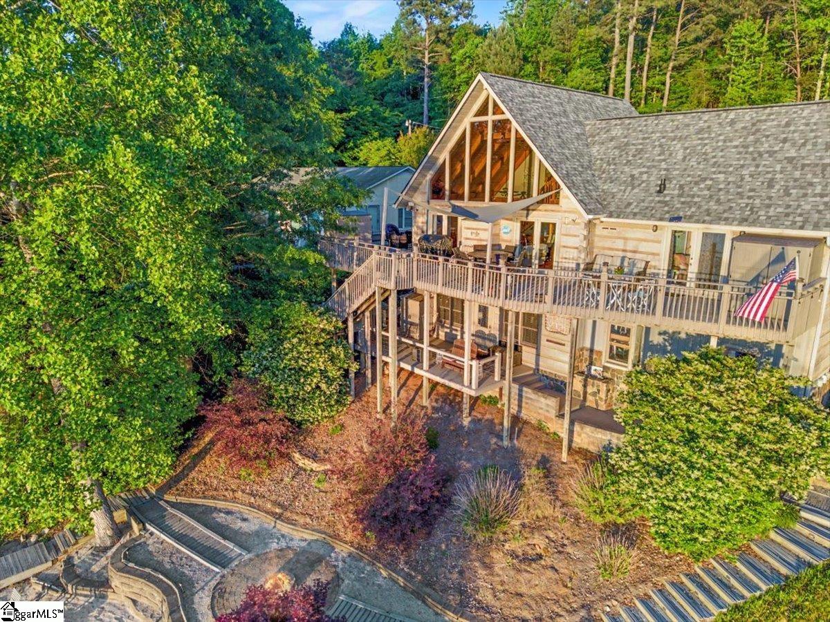 1113 Dickson Road