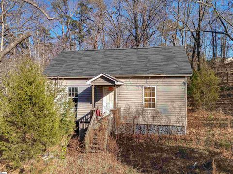 142 Mcgill Street Pacolet SC 29372