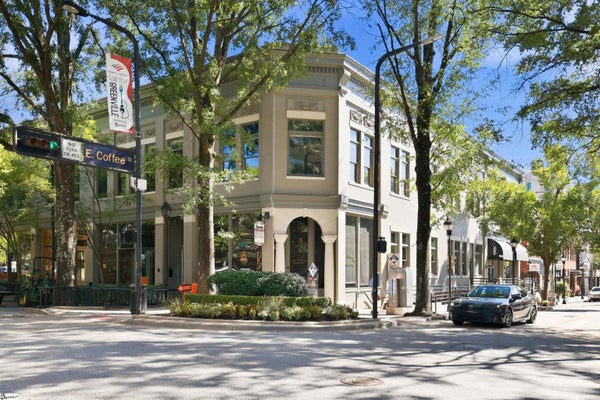 102 N MAIN ST APT D, GREENVILLE, SC 29601 - Image a975e0a4eae081fa4d6ade1b7dda632a/148844855