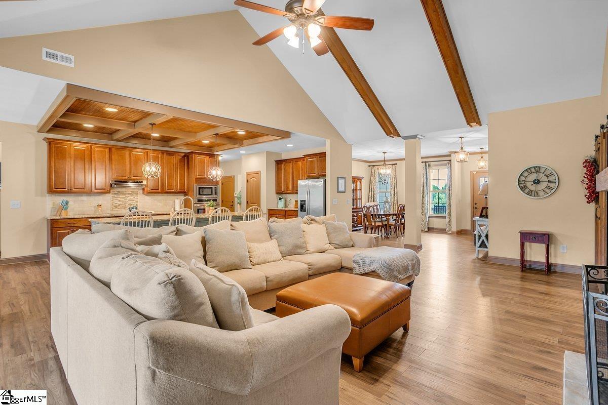109 Sawbriar Court
