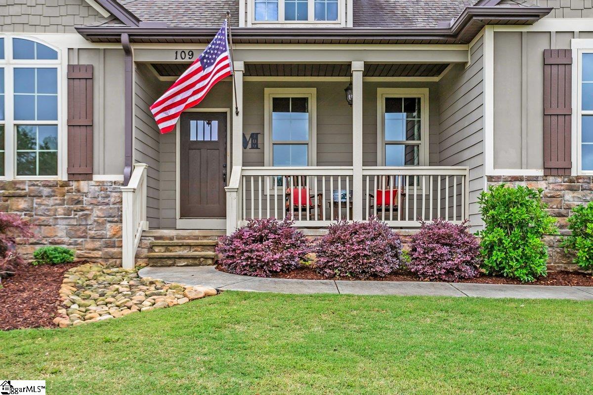 109 Sawbriar Court