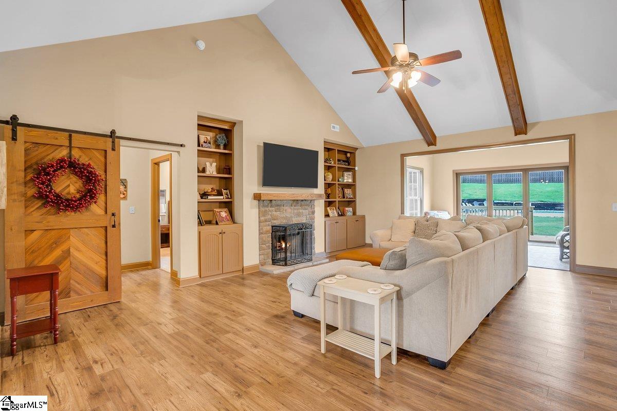 109 Sawbriar Court