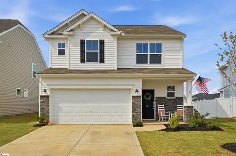 Photo of 221 Pendergast Road, Greenville, SC 29605 (MLS # 1585580)