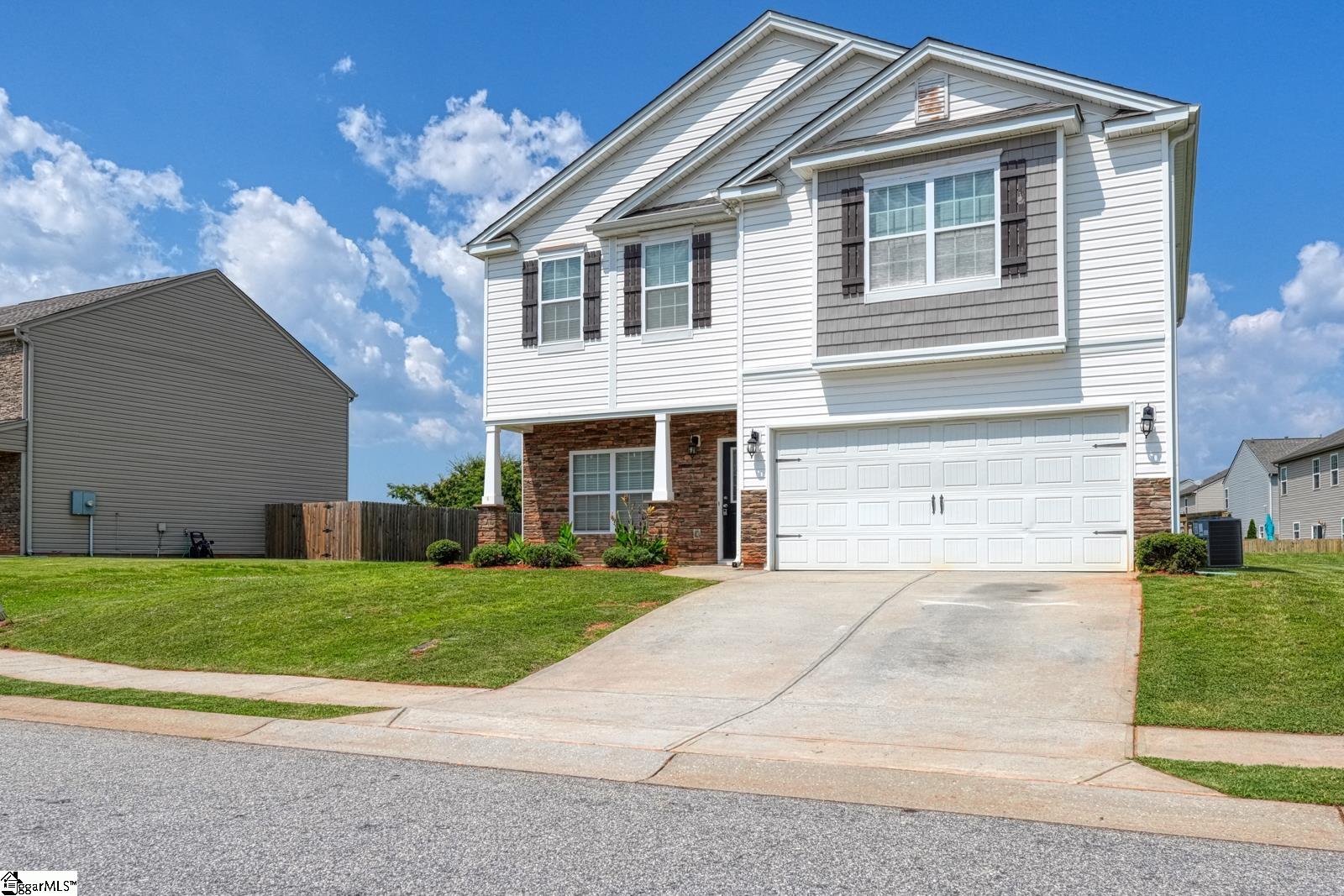 Real Estate Search 1 506 Friar Park Lane
