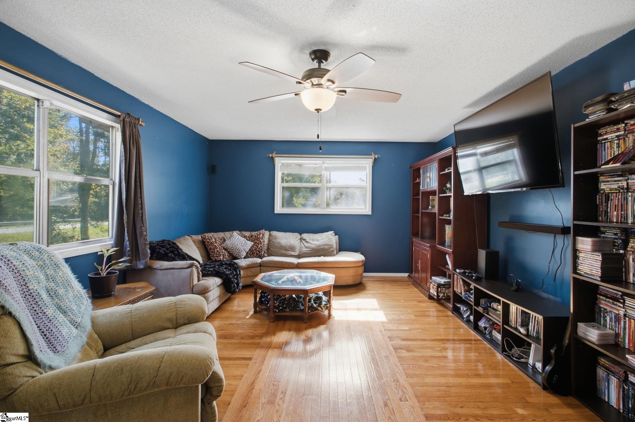 Real Estate Search 3 100 Ripplelake Drive