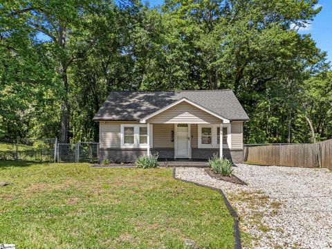 Photo of 106 Delaware Street, Chesnee, SC 29323 (MLS # 1591845)