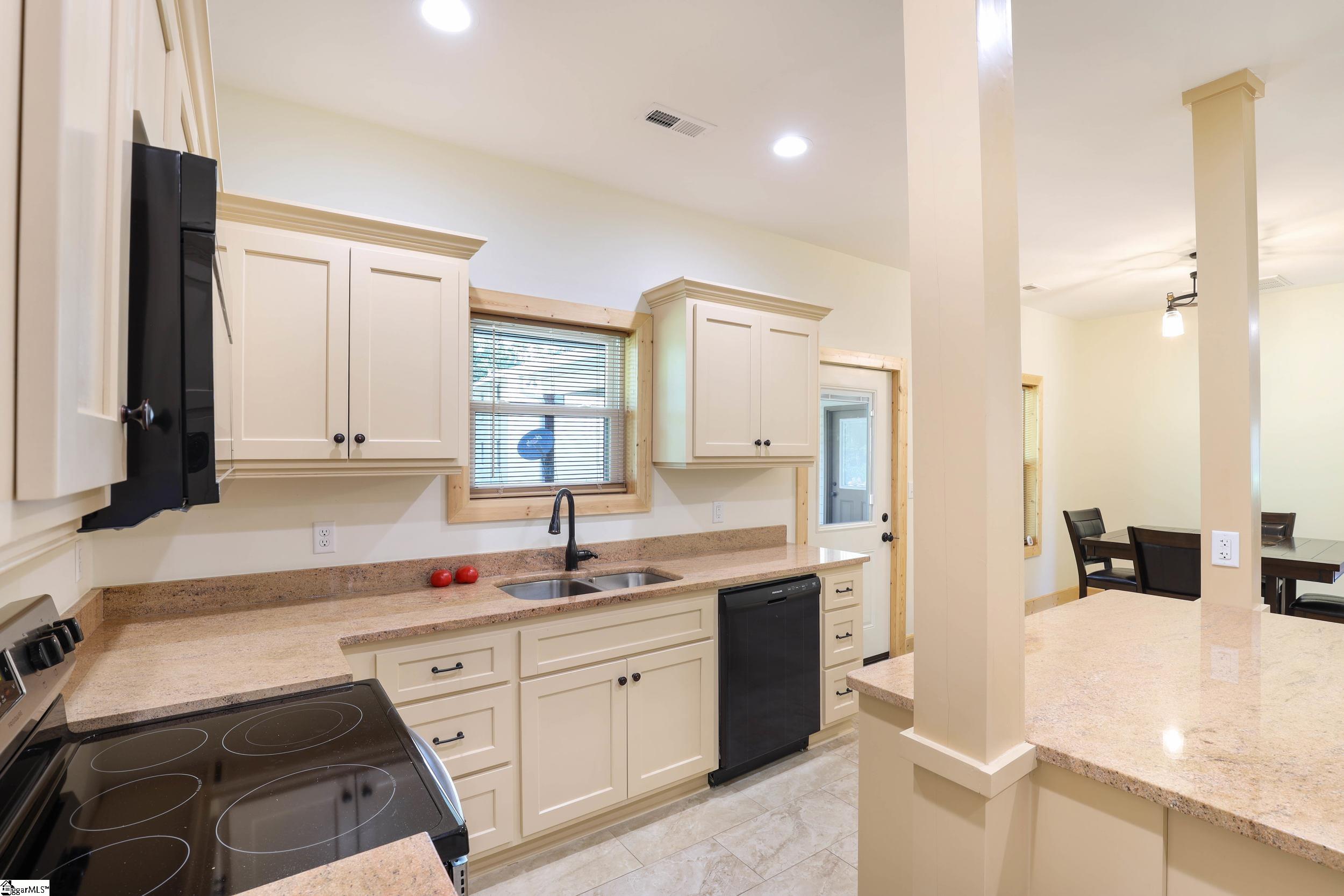 303 N Norris Drive