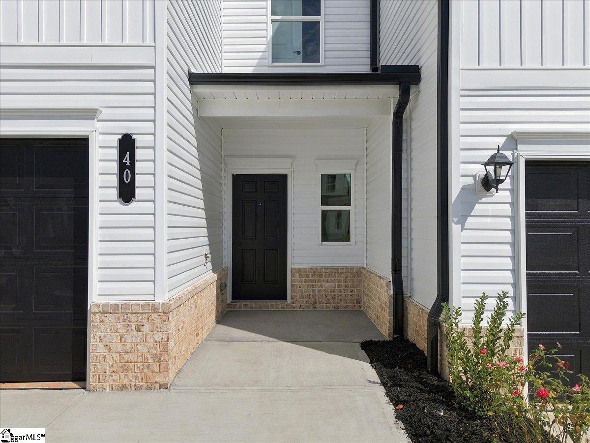 40 Lone Cypress Street