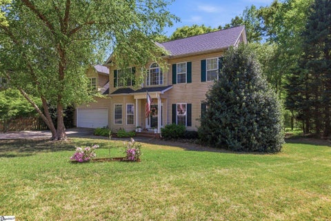 Photo of 3 Chestnut Hill Place, Simpsonville, SC 29680 (MLS # 1604298)