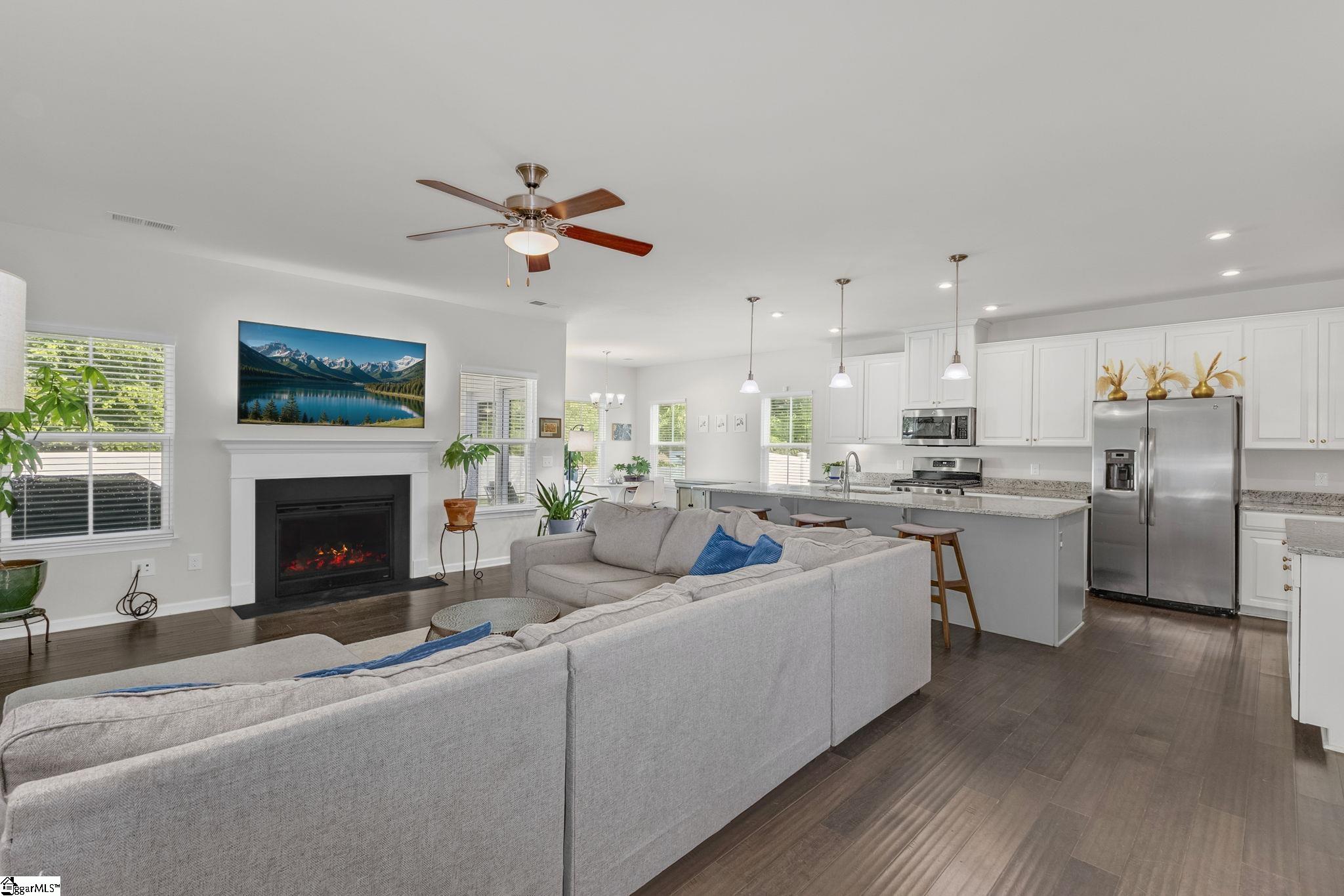 Greer, South Carolina 29650, United States, 4 Bedrooms Bedrooms, ,3 BathroomsBathrooms,Residential,Active,138778