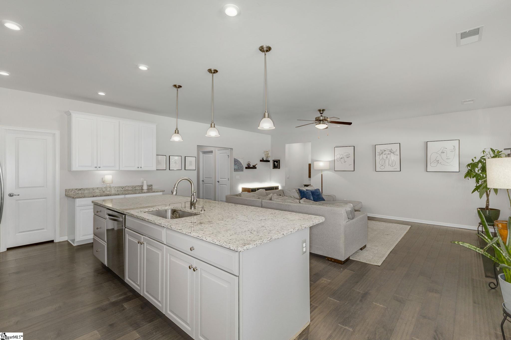 Greer, South Carolina 29650, United States, 4 Bedrooms Bedrooms, ,3 BathroomsBathrooms,Residential,Active,138778