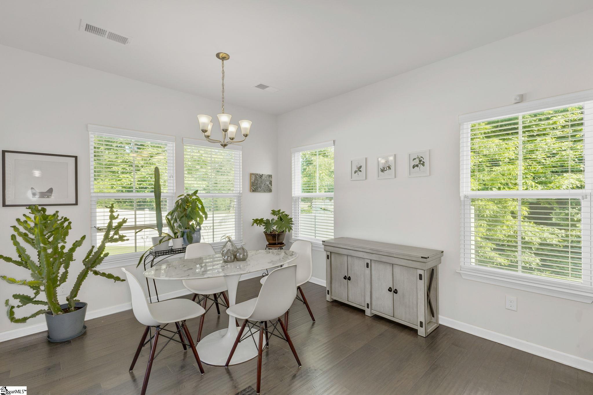 Greer, South Carolina 29650, United States, 4 Bedrooms Bedrooms, ,3 BathroomsBathrooms,Residential,Active,138778