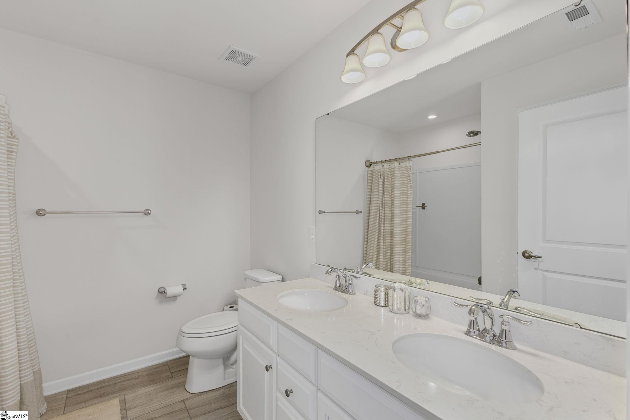 Greer, South Carolina 29650, United States, 4 Bedrooms Bedrooms, ,3 BathroomsBathrooms,Residential,Active,138778