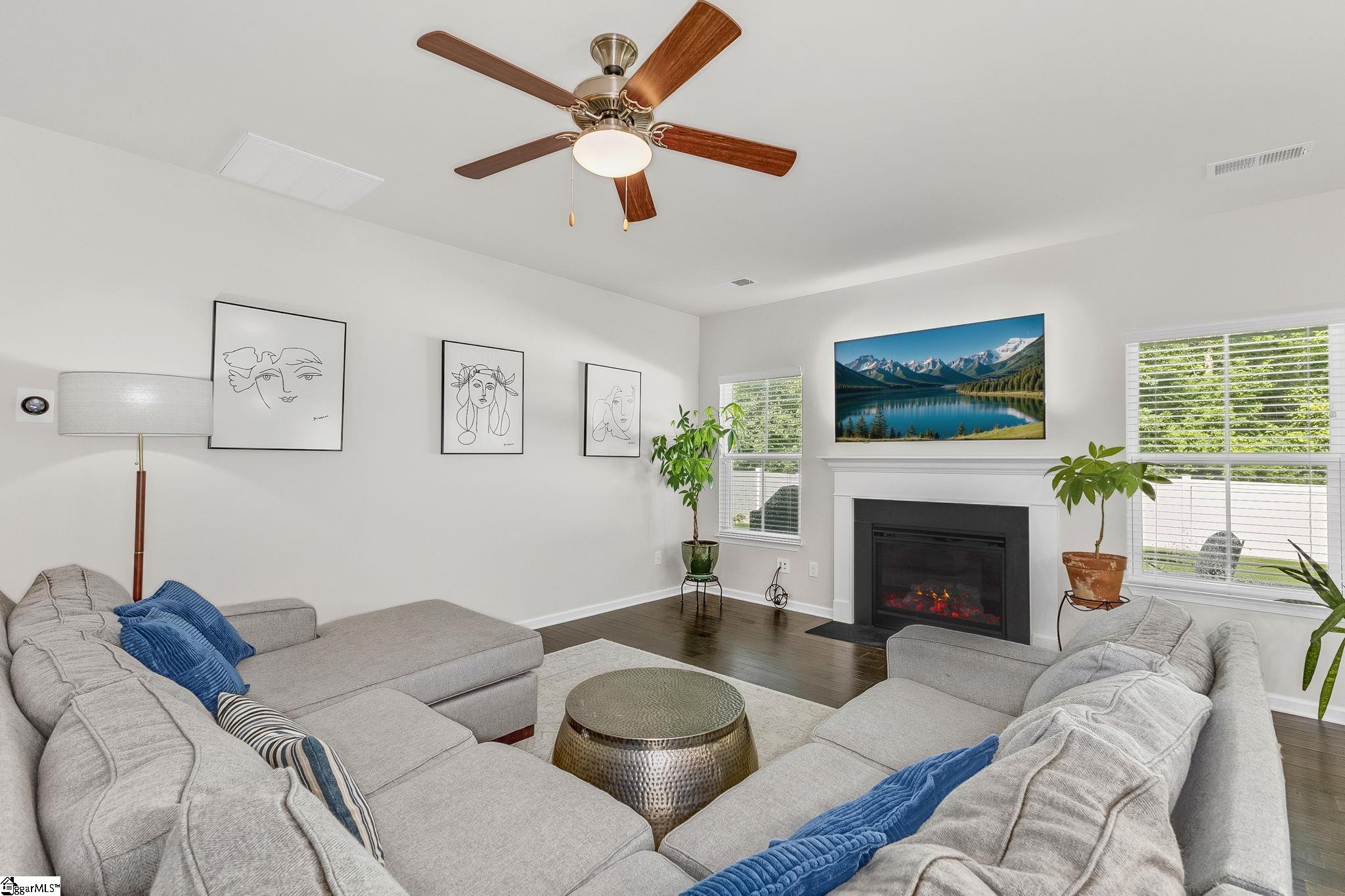 Greer, South Carolina 29650, United States, 4 Bedrooms Bedrooms, ,3 BathroomsBathrooms,Residential,Active,138778