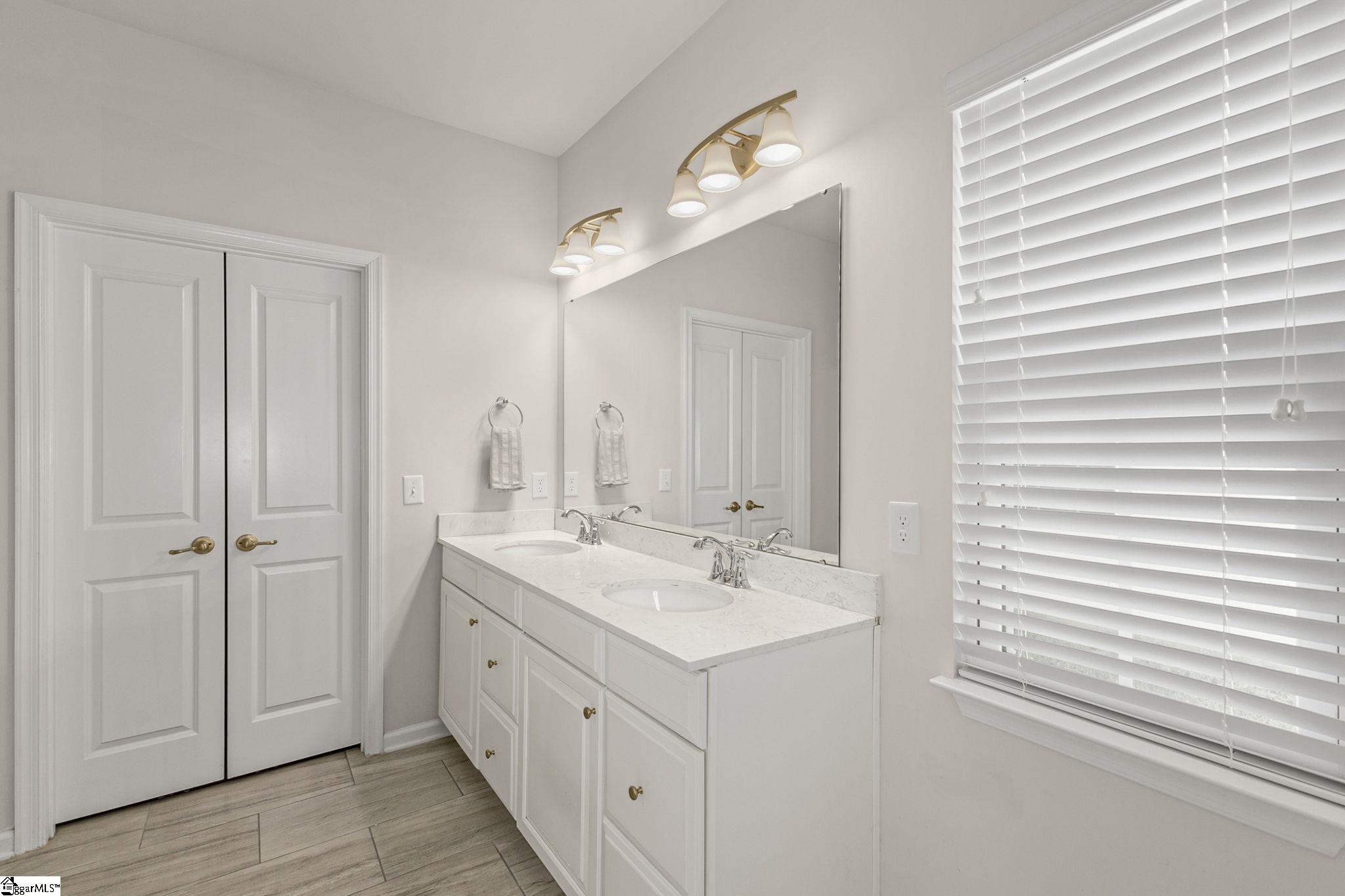 Greer, South Carolina 29650, United States, 4 Bedrooms Bedrooms, ,3 BathroomsBathrooms,Residential,Active,138778