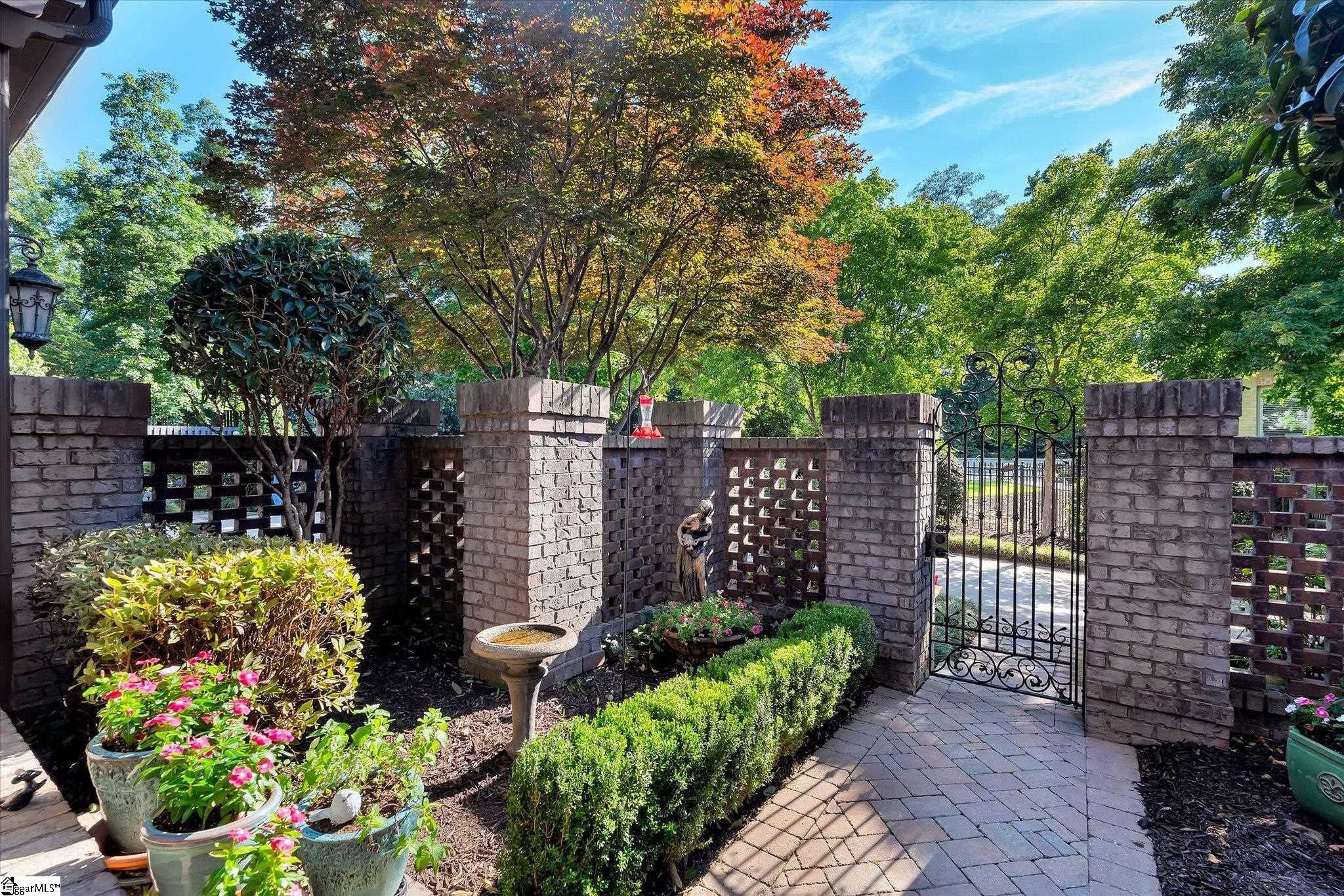 10 Travertine Ct, Greenville, SC, 29615, USA, 4 Bedrooms Bedrooms, ,4 BathroomsBathrooms,Residential,Contingent,10 Travertine Ct,1592726