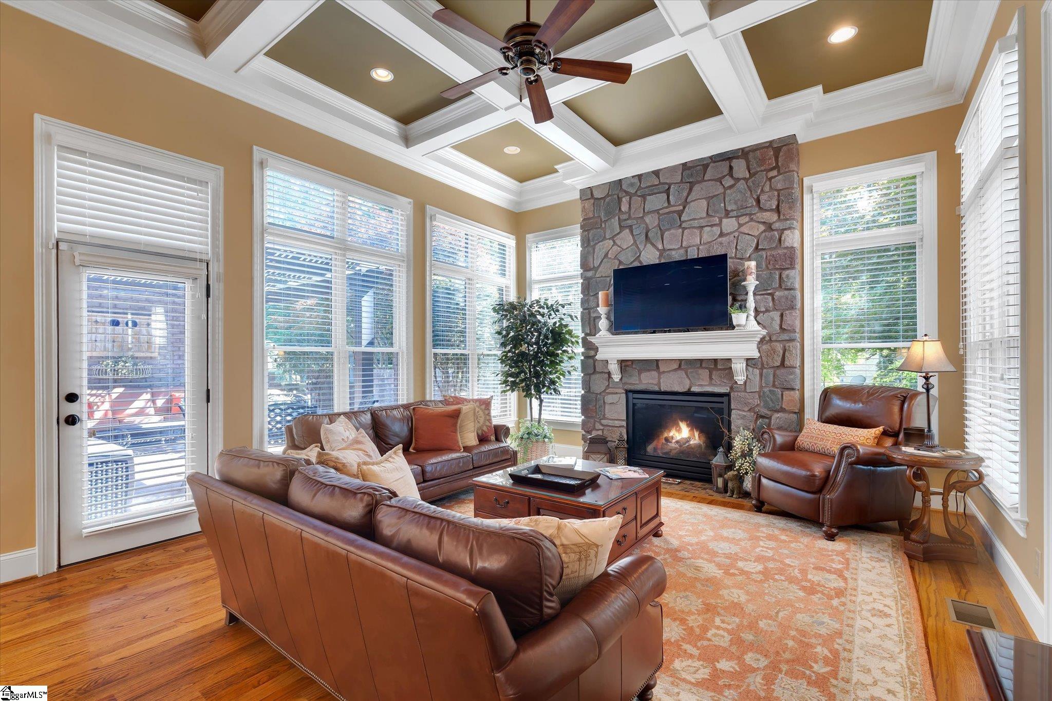 10 Travertine Ct, Greenville, SC, 29615, USA, 4 Bedrooms Bedrooms, ,4 BathroomsBathrooms,Residential,Contingent,10 Travertine Ct,1592726
