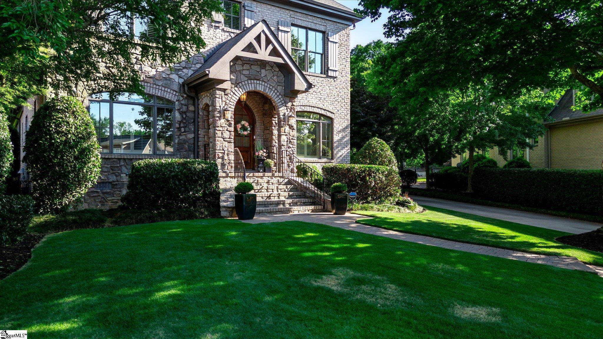 10 Travertine Ct, Greenville, SC, 29615, USA, 4 Bedrooms Bedrooms, ,4 BathroomsBathrooms,Residential,Contingent,10 Travertine Ct,1592726