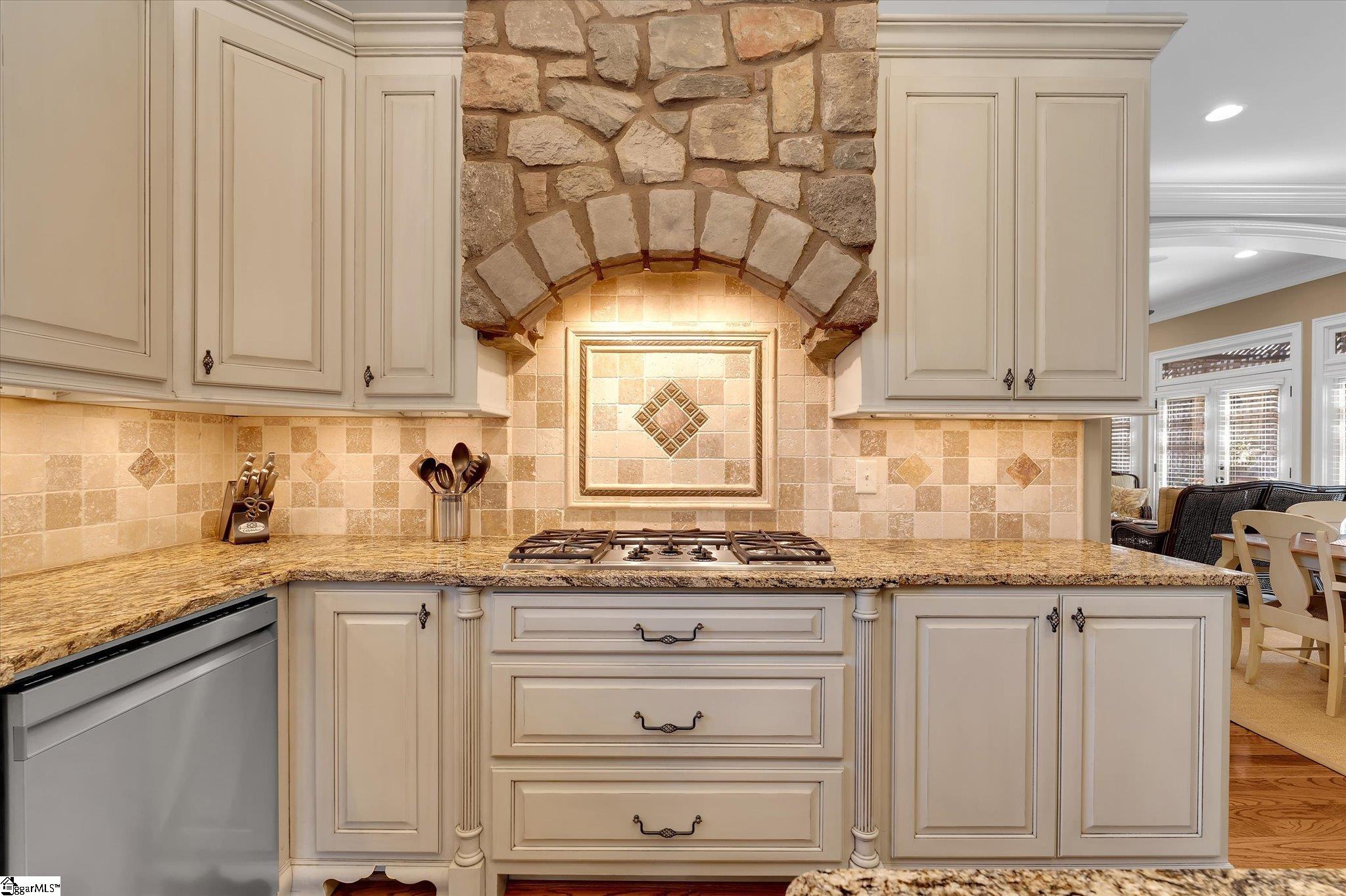 10 Travertine Ct, Greenville, SC, 29615, USA, 4 Bedrooms Bedrooms, ,4 BathroomsBathrooms,Residential,Contingent,10 Travertine Ct,1592726