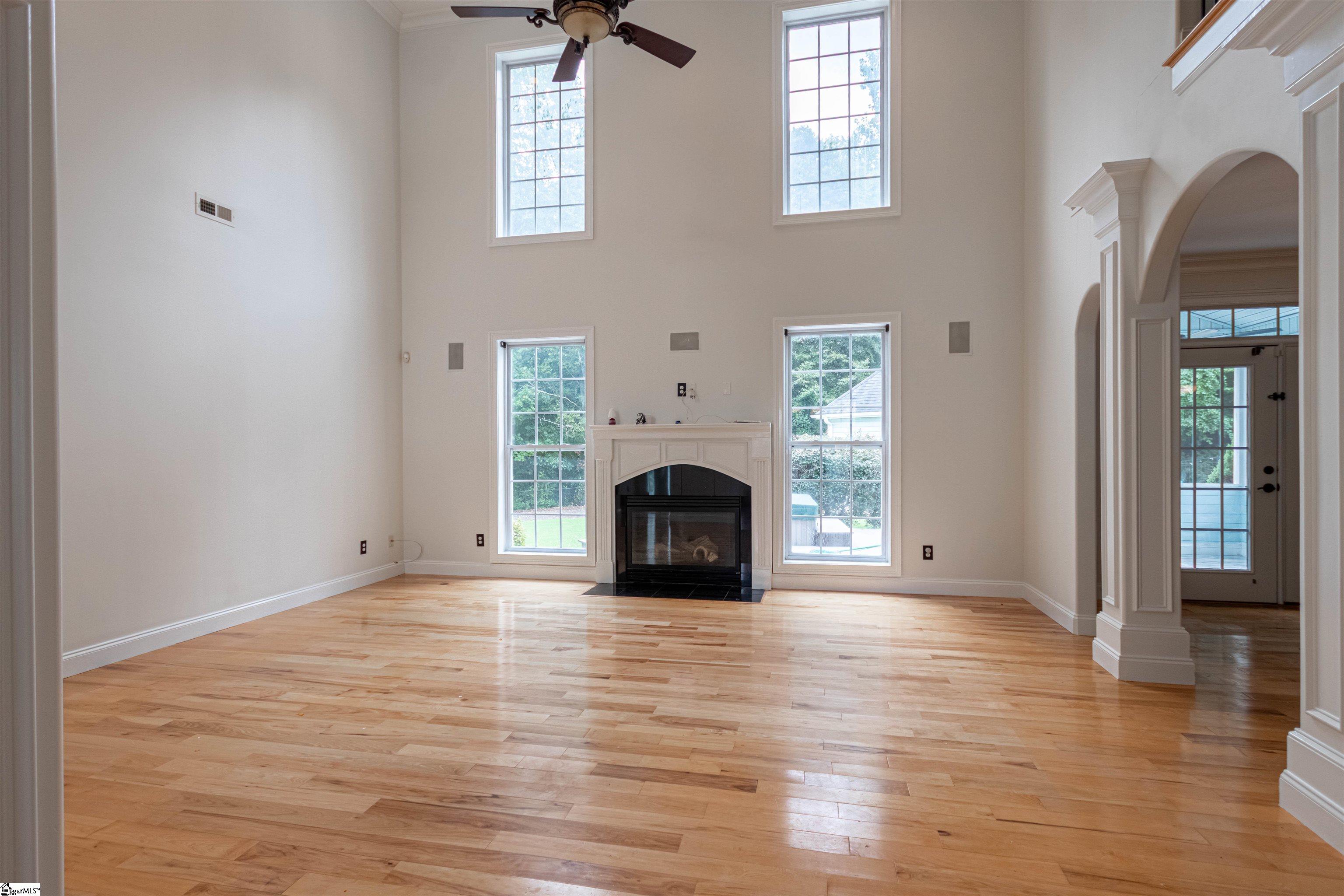 Greer, South Carolina 29651, United States, 4 Bedrooms Bedrooms, ,3 BathroomsBathrooms,Residential,Active,197942