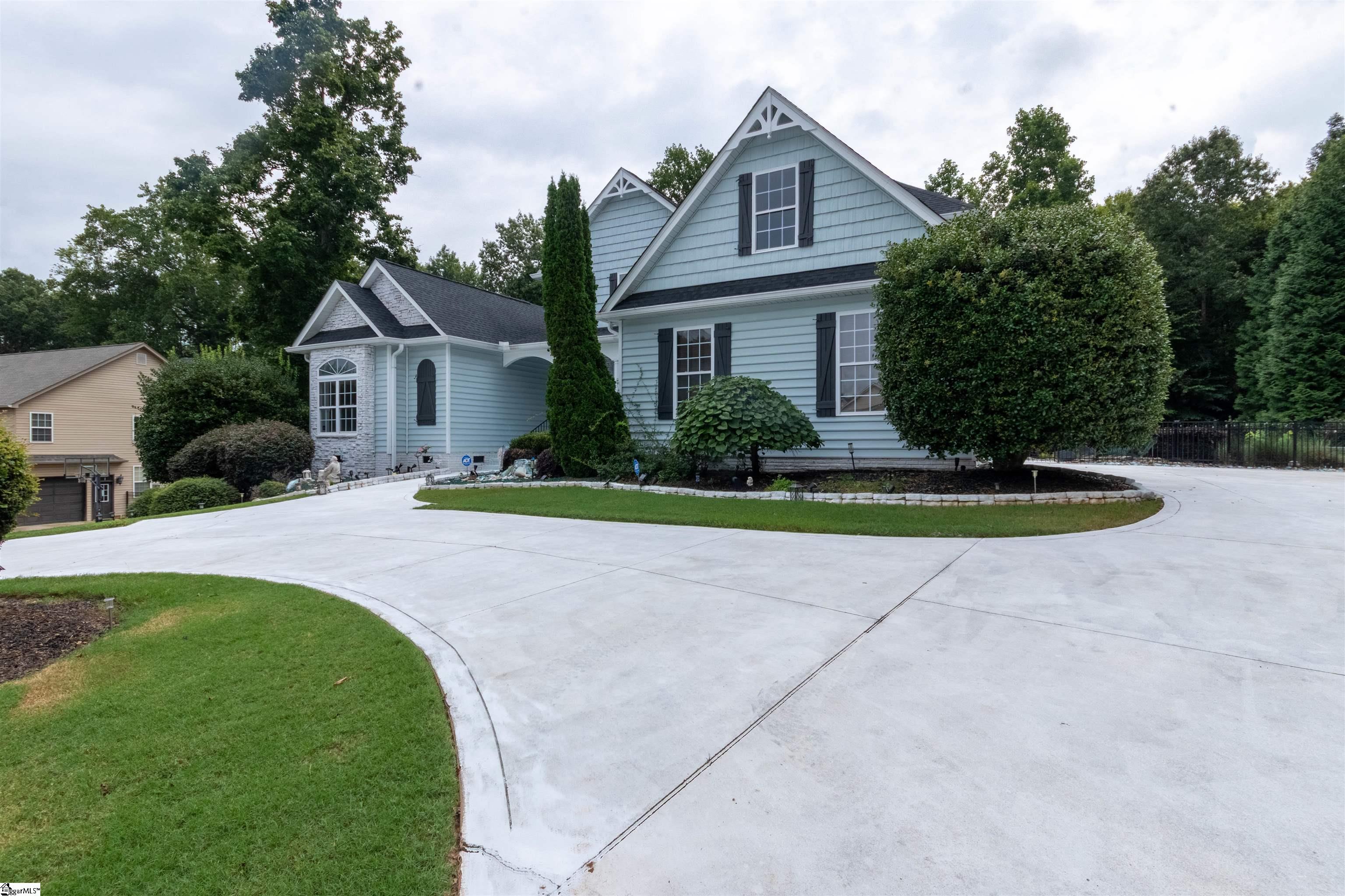 109 Creek Crossing Way