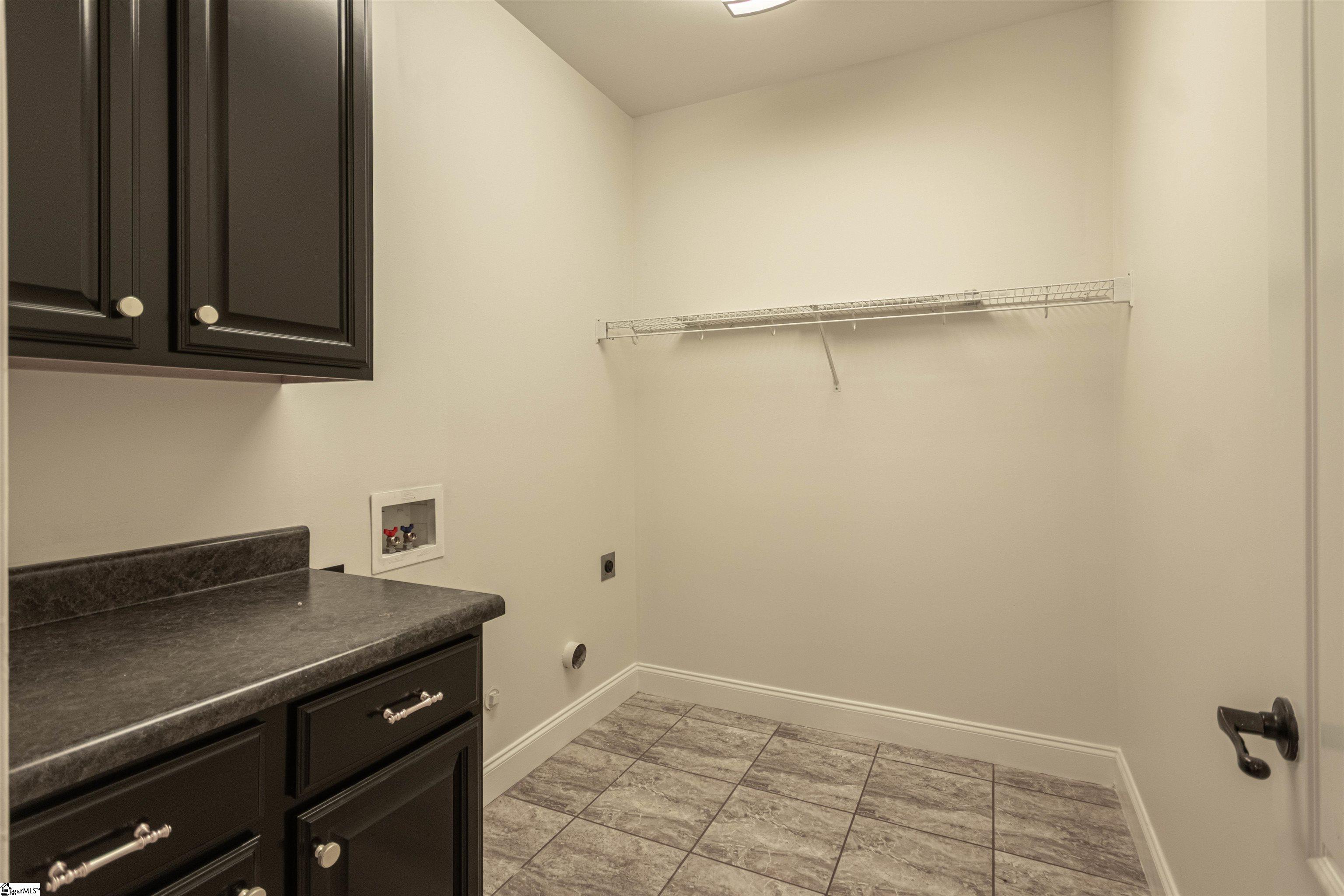 Greer, South Carolina 29651, United States, 4 Bedrooms Bedrooms, ,3 BathroomsBathrooms,Residential,Active,197942