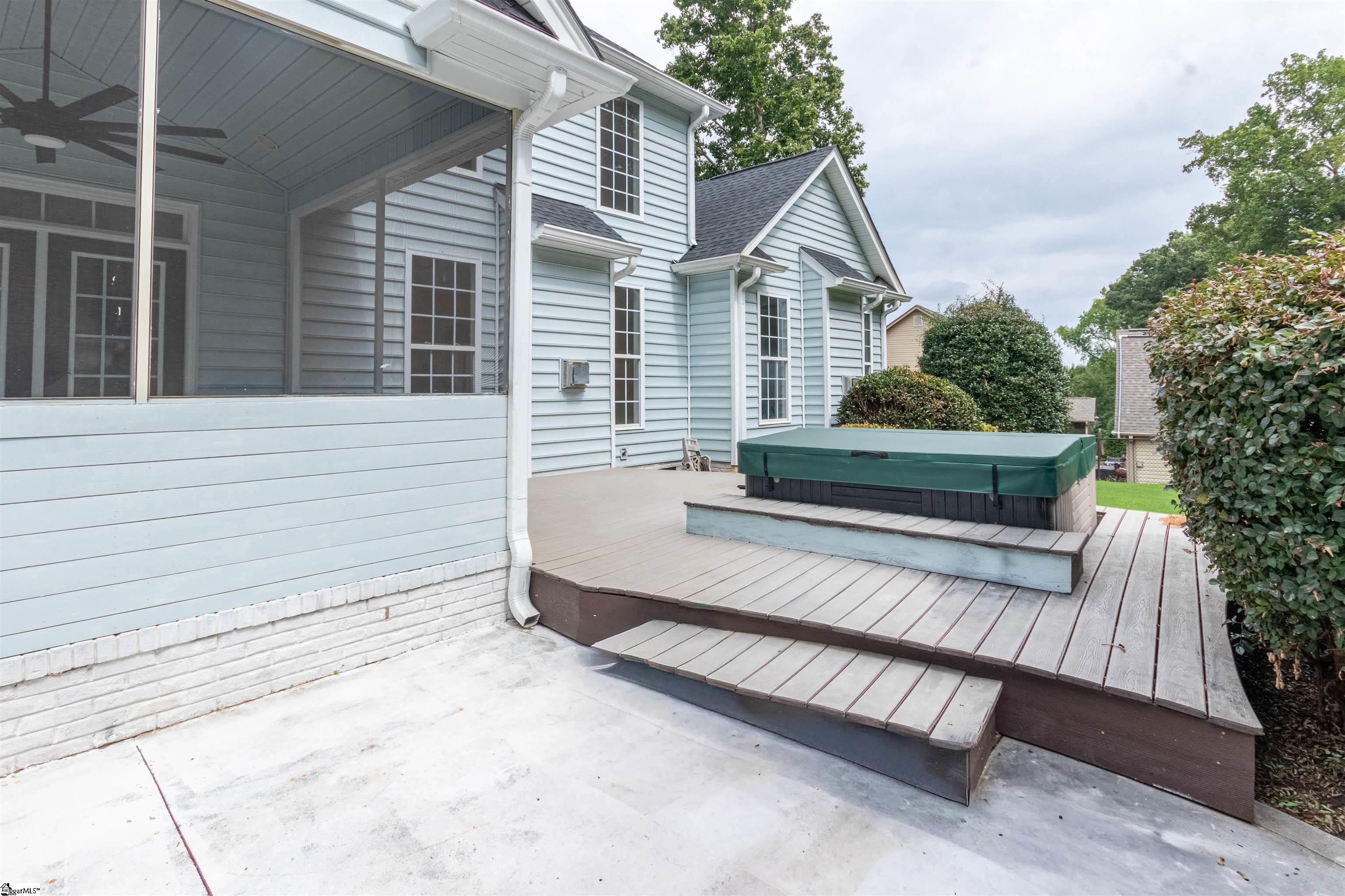 Greer, South Carolina 29651, United States, 4 Bedrooms Bedrooms, ,3 BathroomsBathrooms,Residential,Active,197942