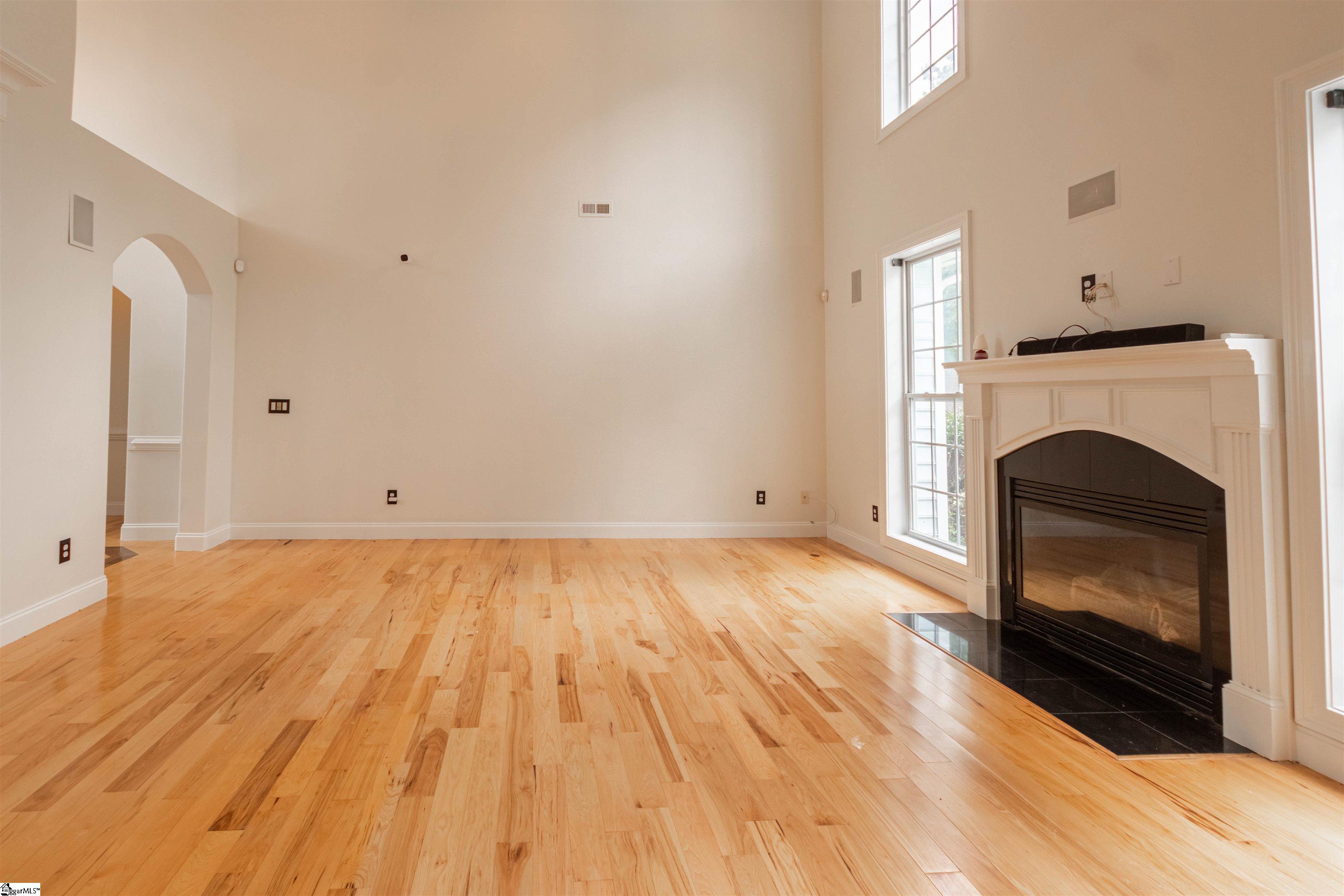 Greer, South Carolina 29651, United States, 4 Bedrooms Bedrooms, ,3 BathroomsBathrooms,Residential,Active,197942