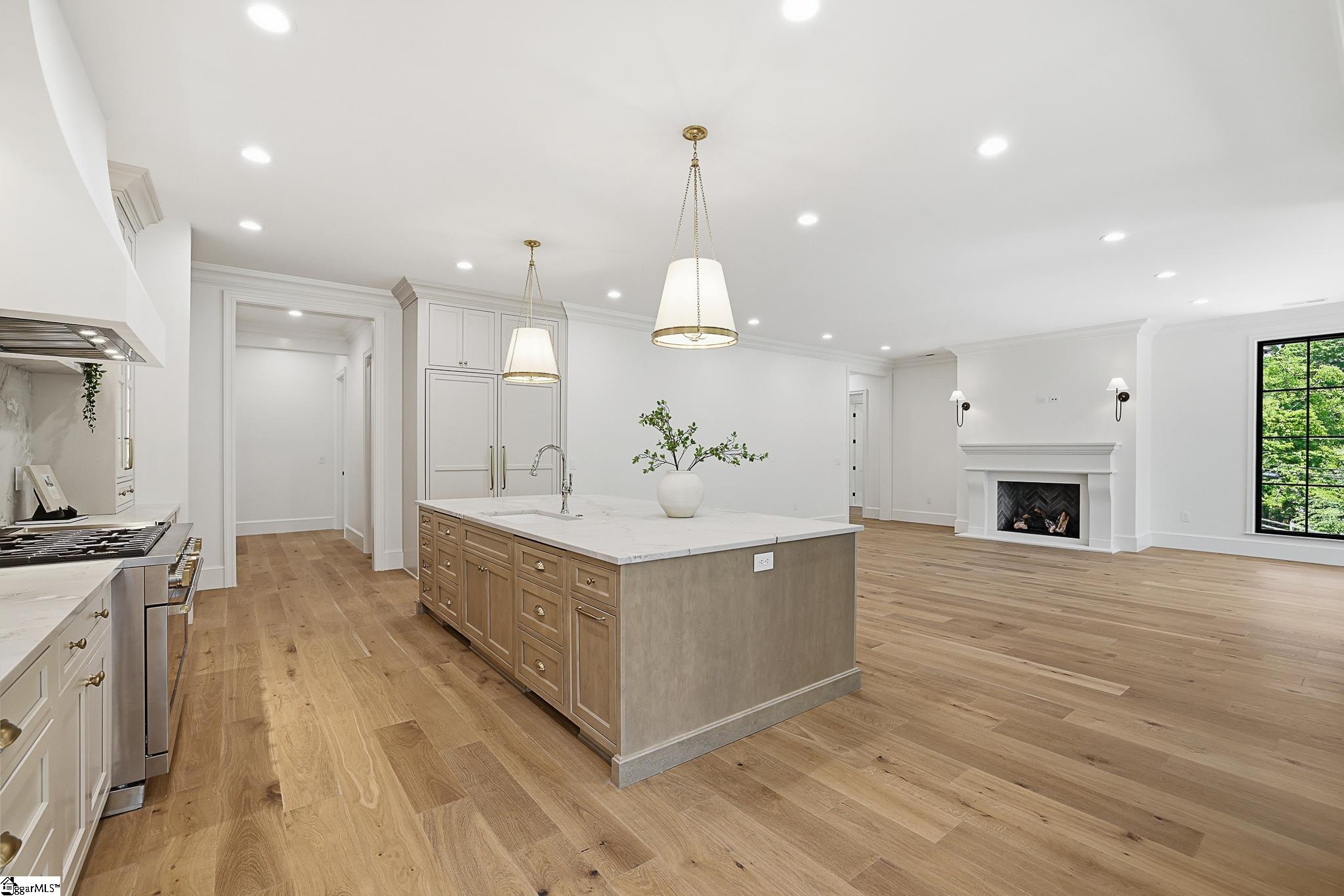 101 Sherwood Street Unit 200