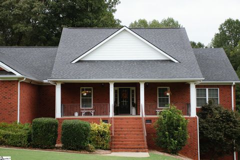 Photo of 1026 Harpers Way, Anderson, SC 29621 (MLS # 1571236)