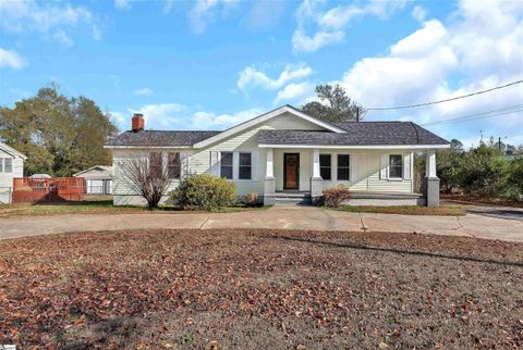 Photo of 236 Piedmont Highway, Piedmont, SC 29673 (MLS # 1576544)