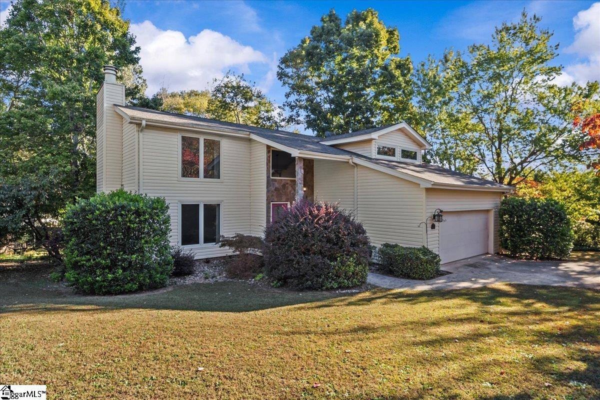 Taylors, South Carolina 29687, United States, 4 Bedrooms Bedrooms, ,3 BathroomsBathrooms,Residential,Active,229172