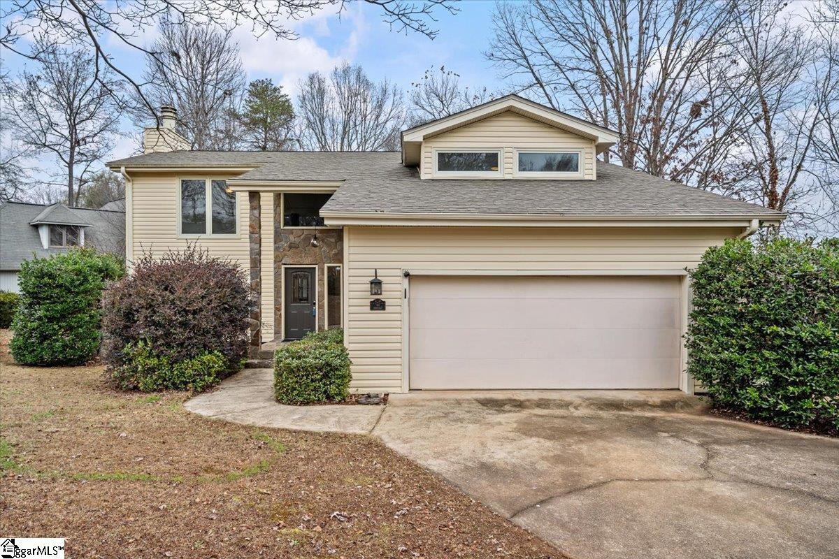 Taylors, South Carolina 29687, United States, 4 Bedrooms Bedrooms, ,3 BathroomsBathrooms,Residential,Active,229172
