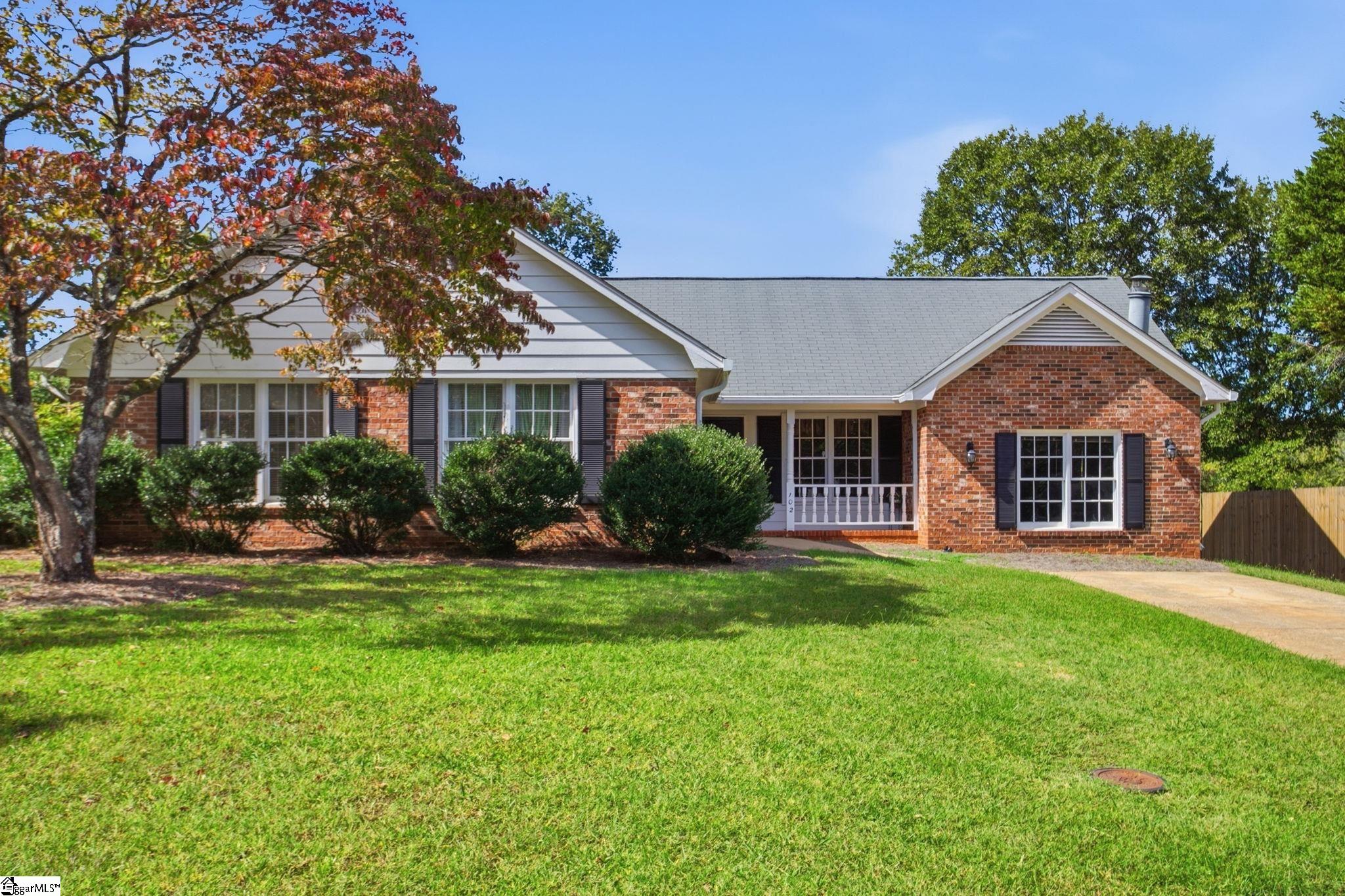 102 Ambergate Circle