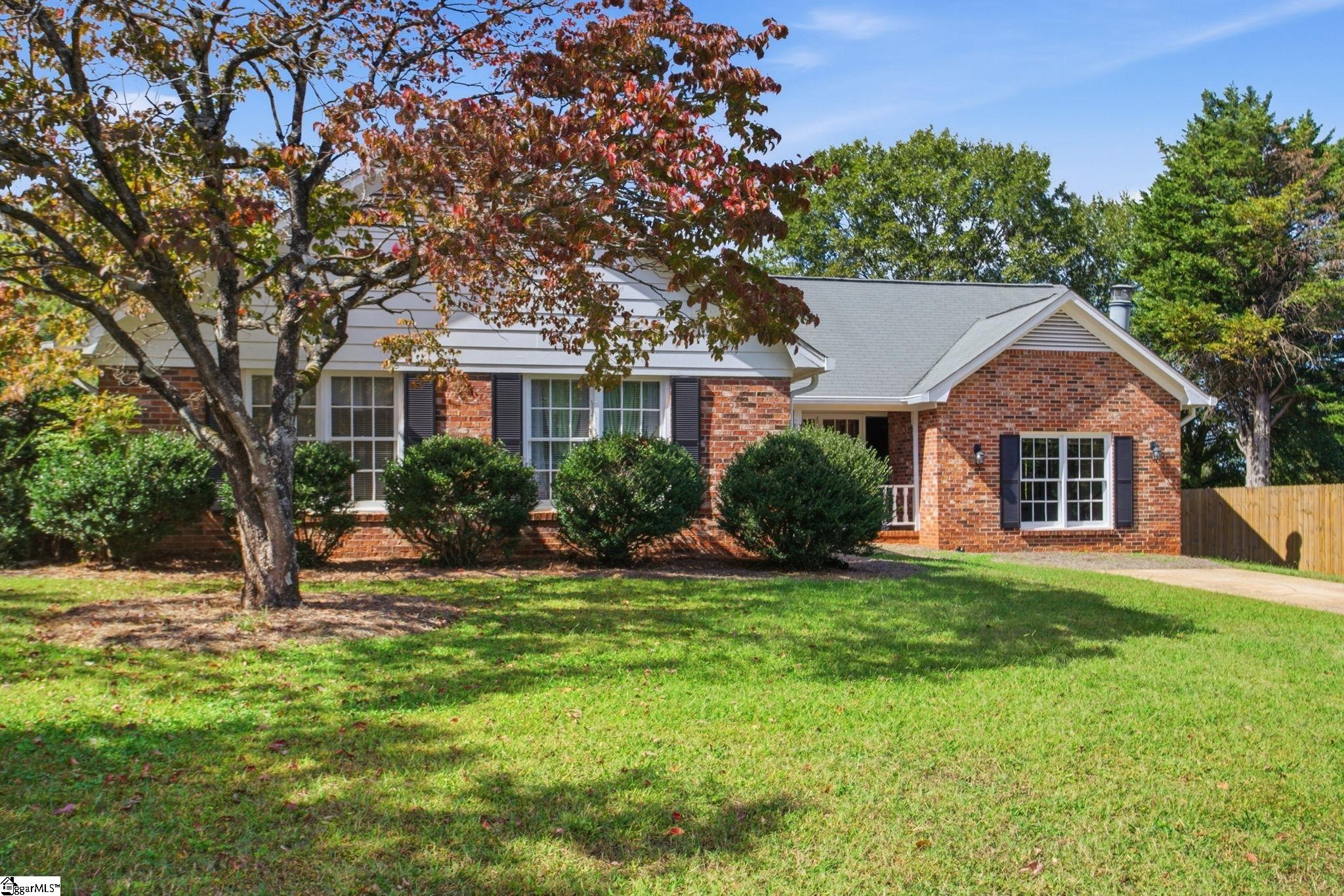 102 Ambergate Circle