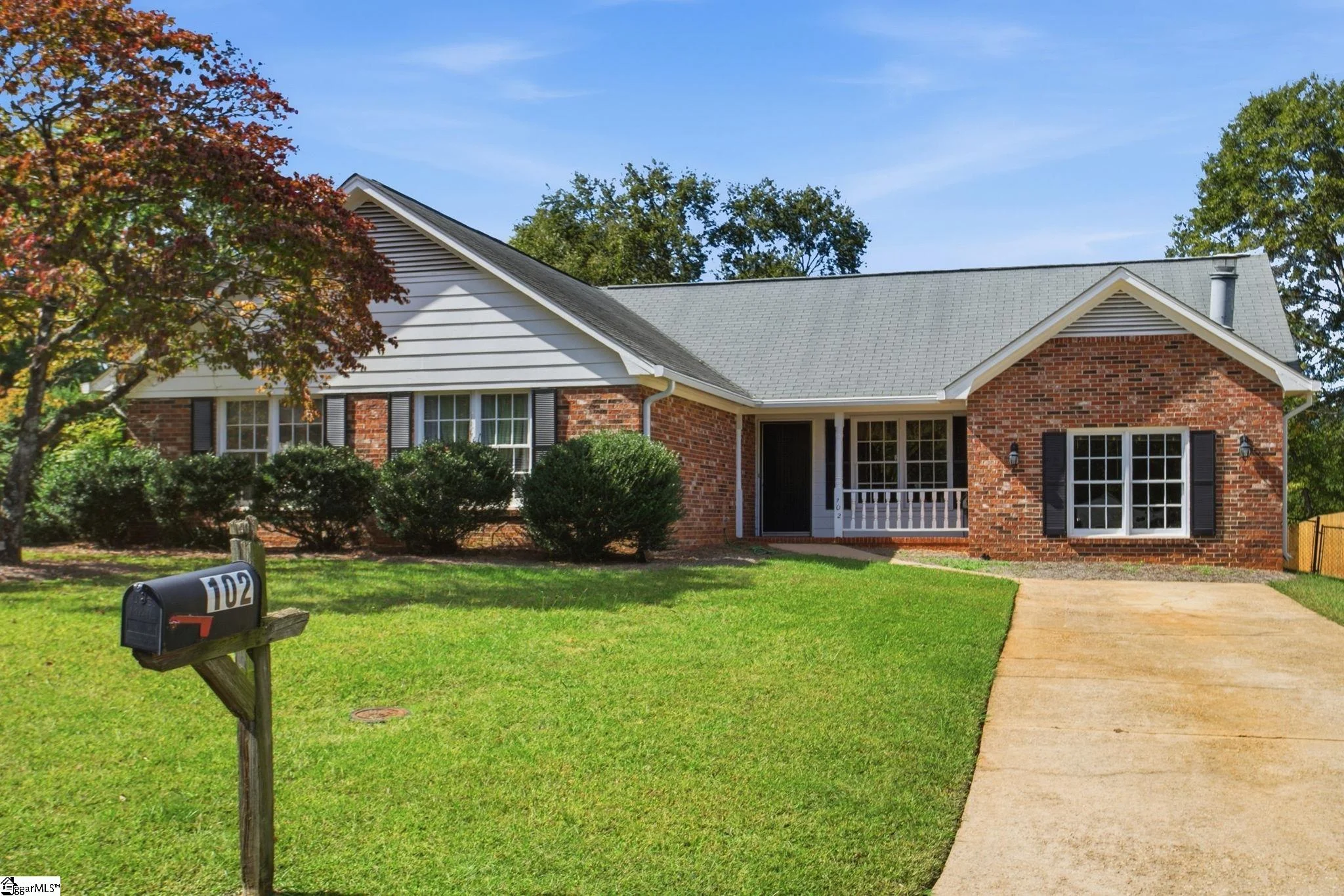 102 Ambergate Circle
