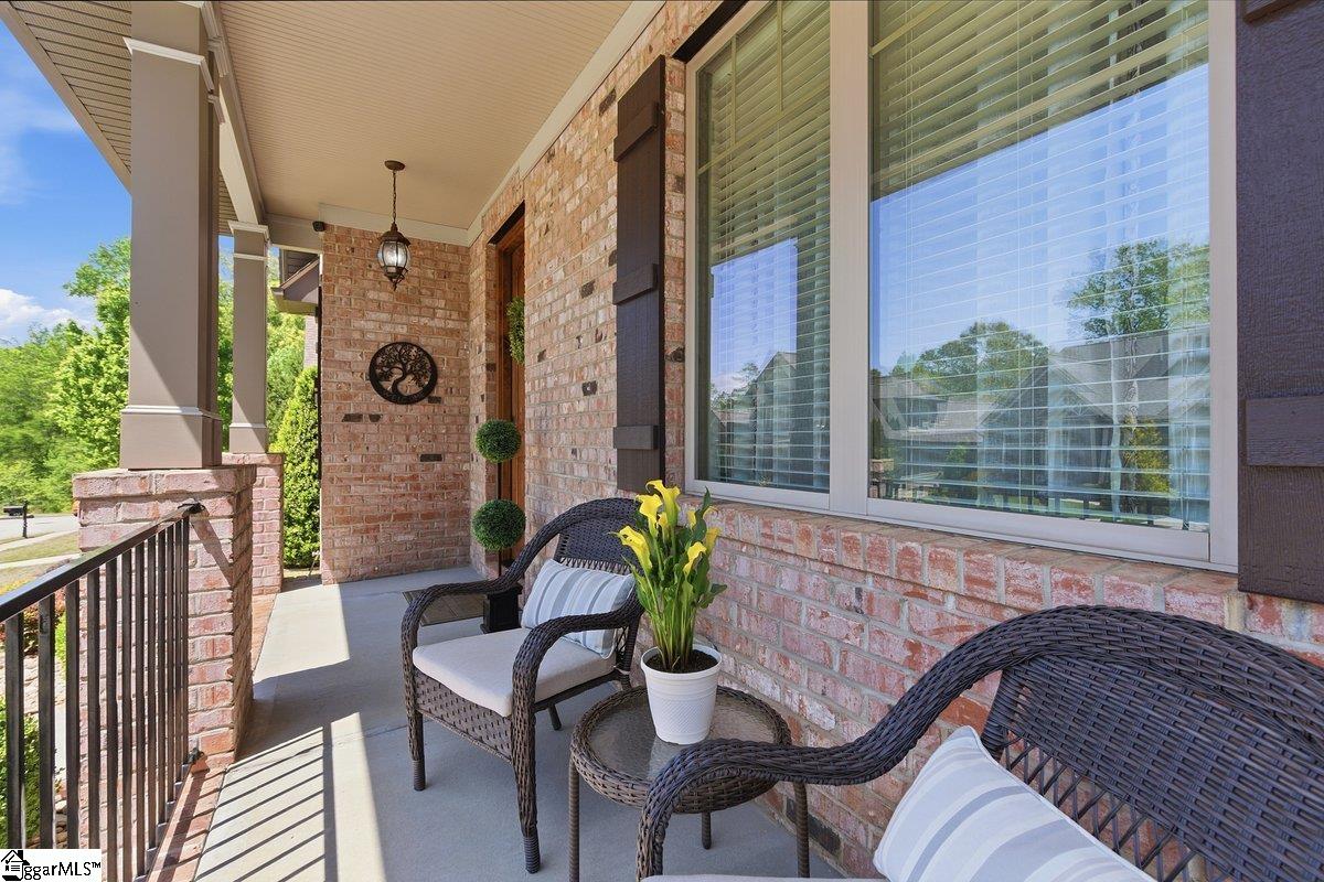 346 Laguna Lane