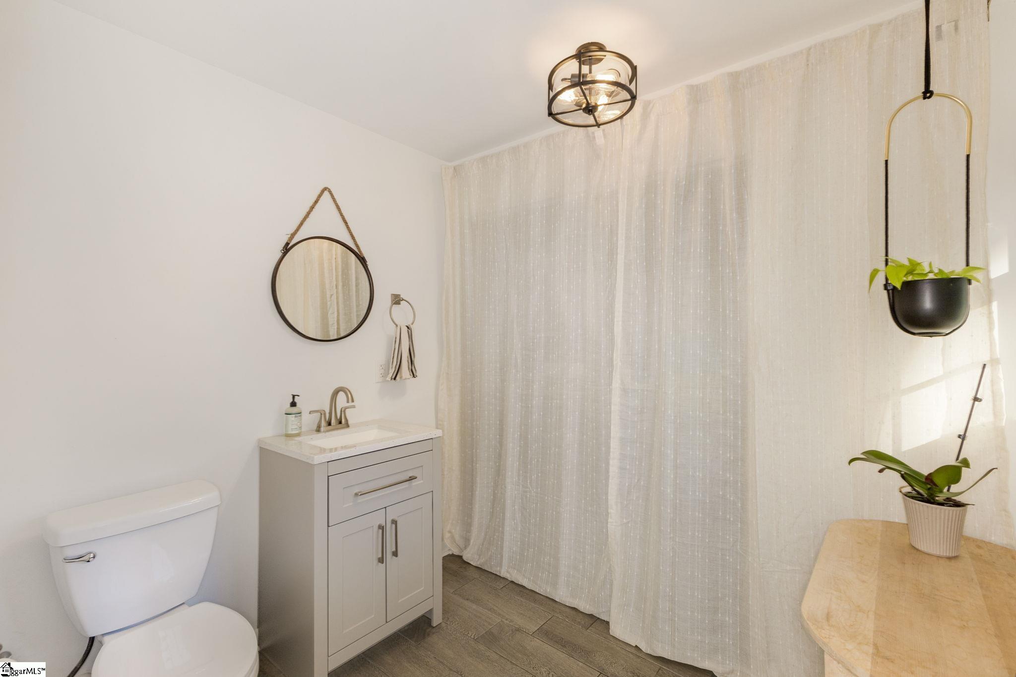 Travelers Rest, South Carolina 29690, United States, 4 Bedrooms Bedrooms, ,3 BathroomsBathrooms,Residential,Active,129628