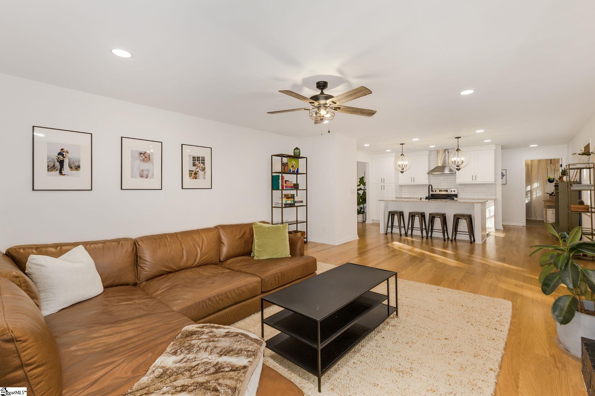 Travelers Rest, South Carolina 29690, United States, 4 Bedrooms Bedrooms, ,3 BathroomsBathrooms,Residential,Active,129628