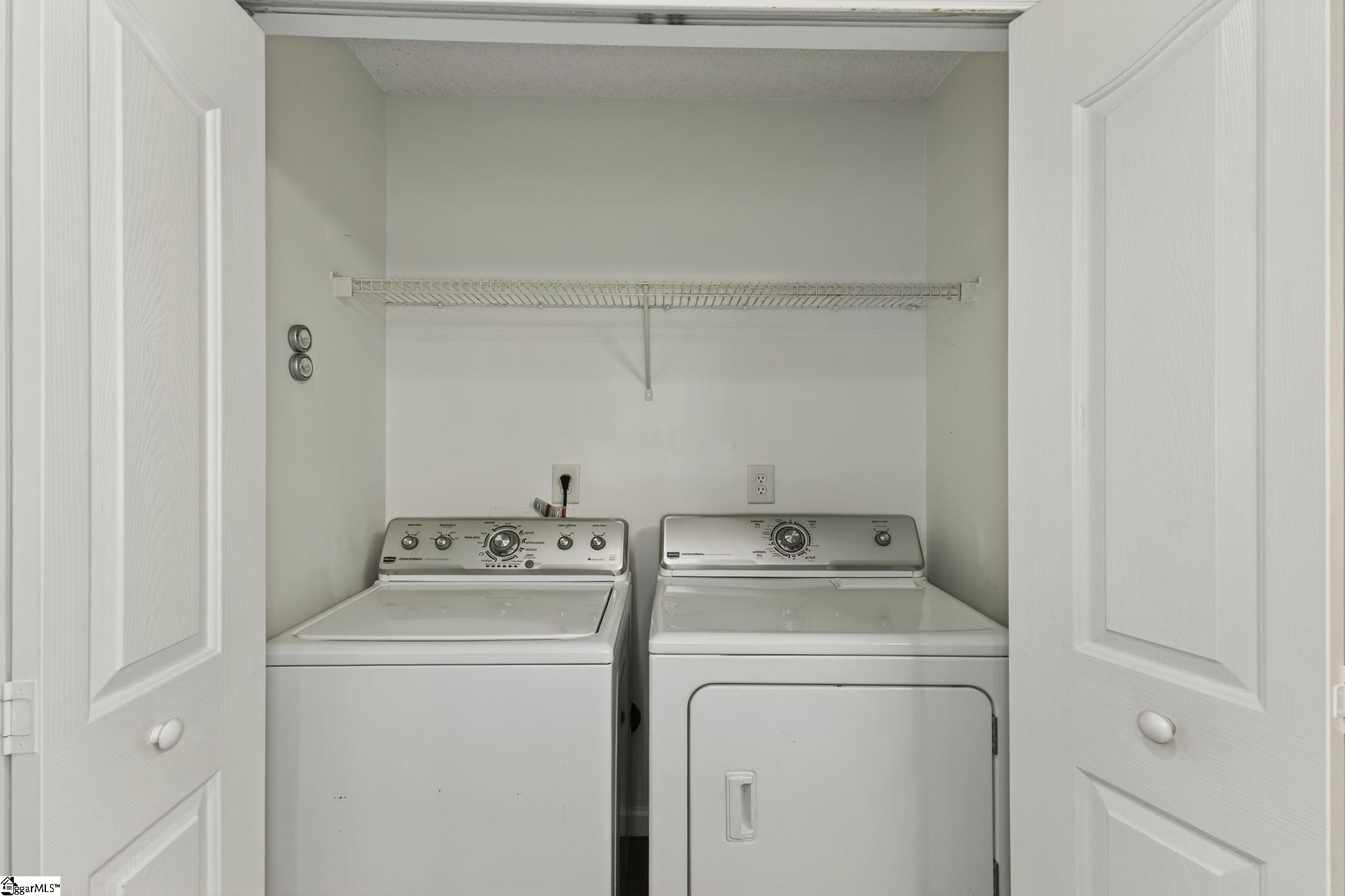 Greenville, South Carolina 29617, United States, 3 Bedrooms Bedrooms, ,2 BathroomsBathrooms,Residential,Contingent,194756