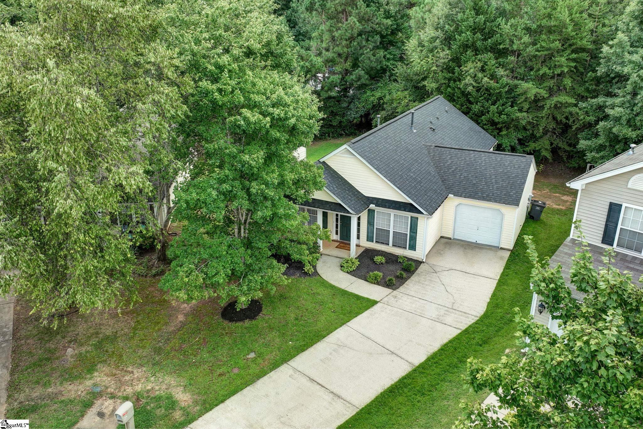 Greenville, South Carolina 29617, United States, 3 Bedrooms Bedrooms, ,2 BathroomsBathrooms,Residential,Contingent,194756