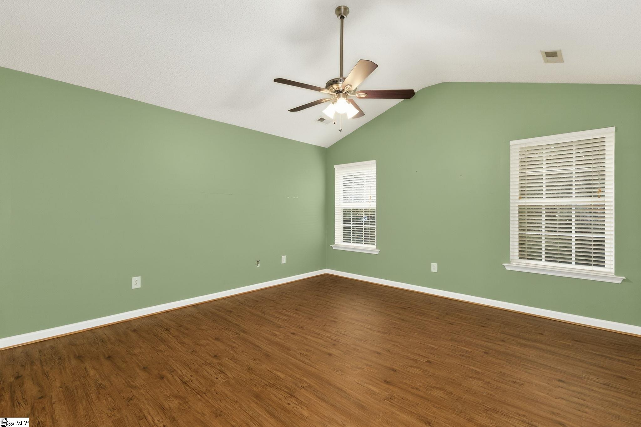 Greenville, South Carolina 29617, United States, 3 Bedrooms Bedrooms, ,2 BathroomsBathrooms,Residential,Contingent,194756