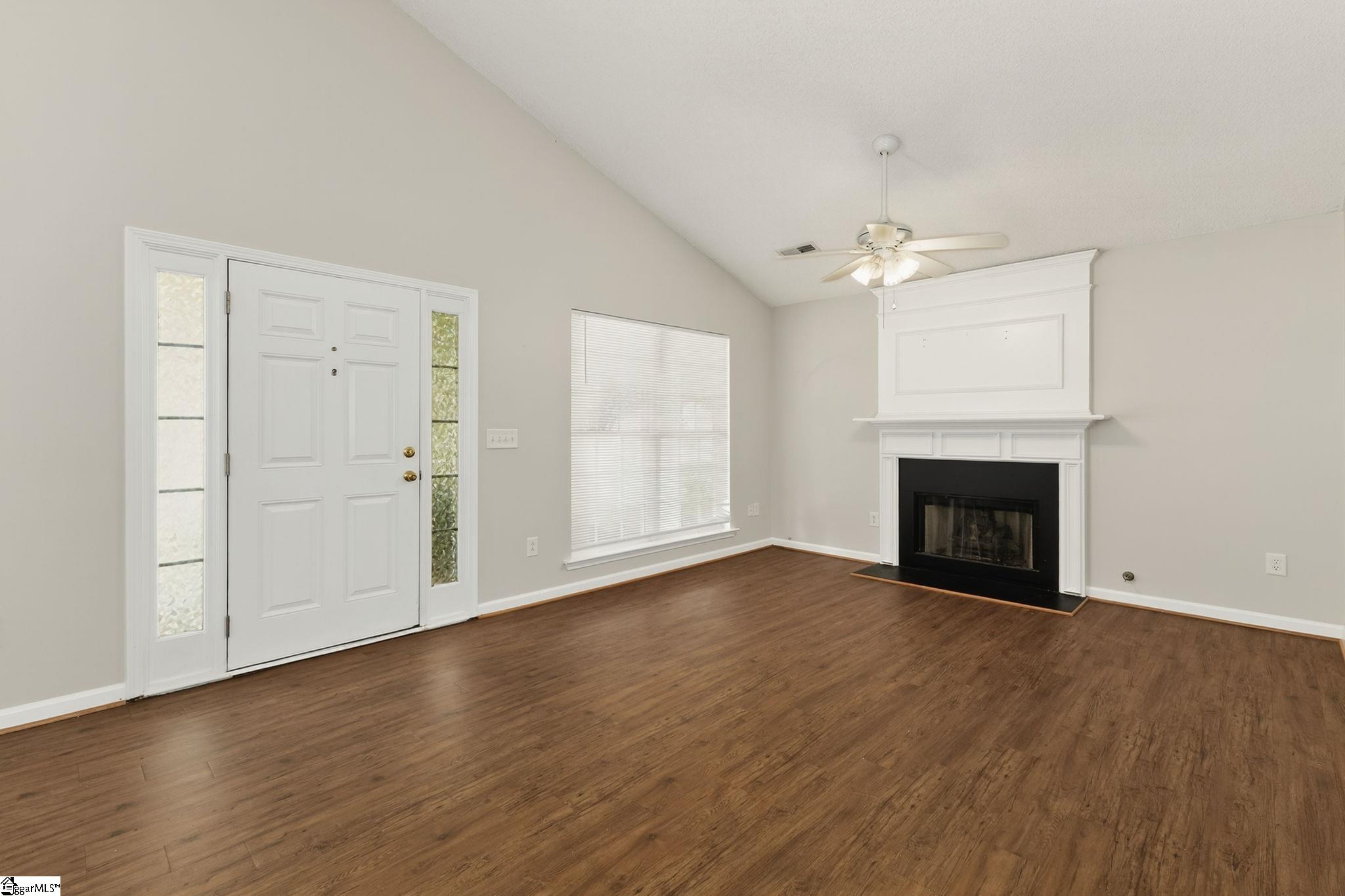 Greenville, South Carolina 29617, United States, 3 Bedrooms Bedrooms, ,2 BathroomsBathrooms,Residential,Contingent,194756